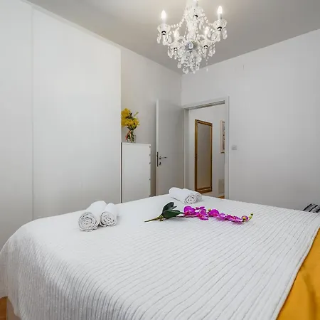 Aureo Center Apartman