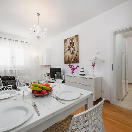 Apartment Aureo Center Pula