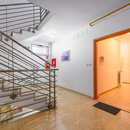 Aureo Center * Póla