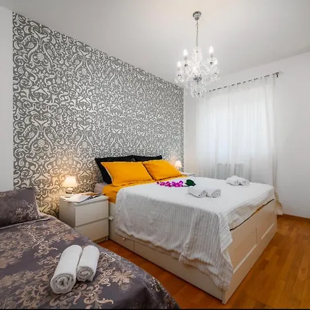 Apartamento Aureo Center *